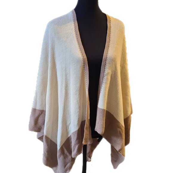 Woolworths NWT Vintage Cream & Tan Wrap Around Soft Sweater Shawl, One Size - Picture 1 of 7